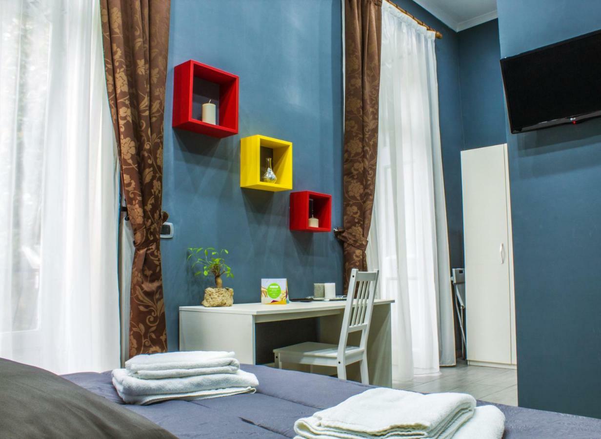 Holiday Naples Art Rooms المظهر الخارجي الصورة