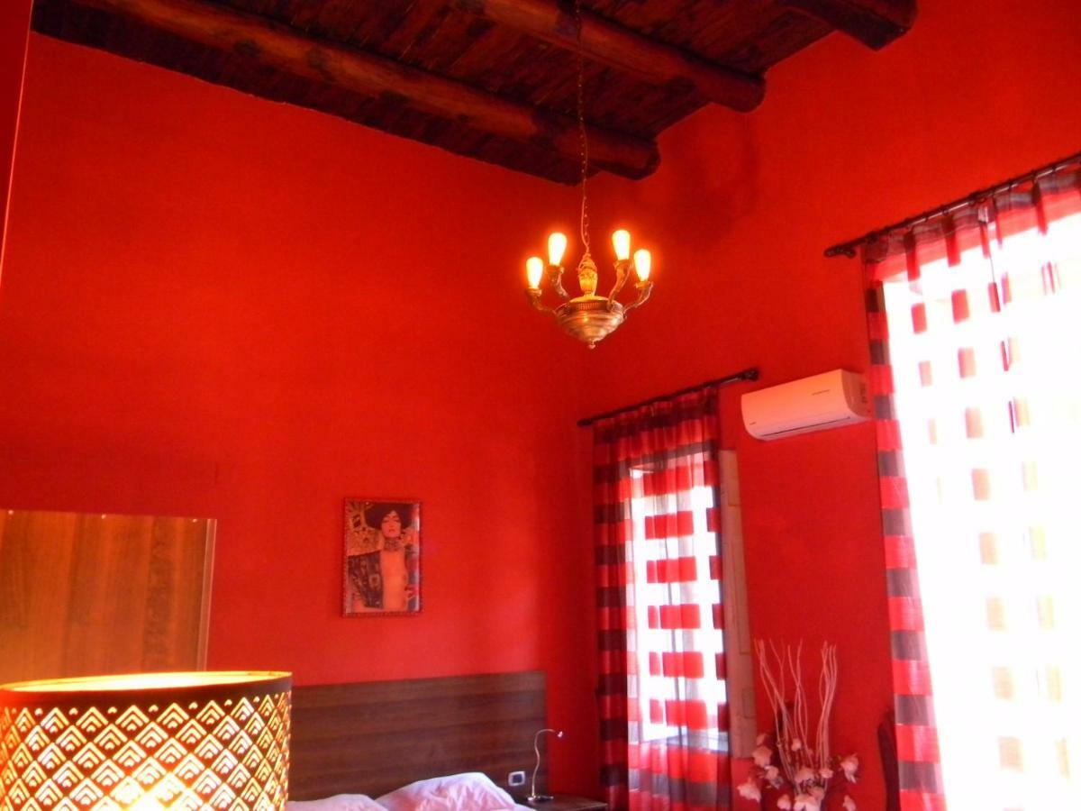Holiday Naples Art Rooms المظهر الخارجي الصورة