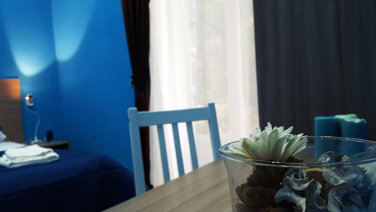 Holiday Naples Art Rooms المظهر الخارجي الصورة