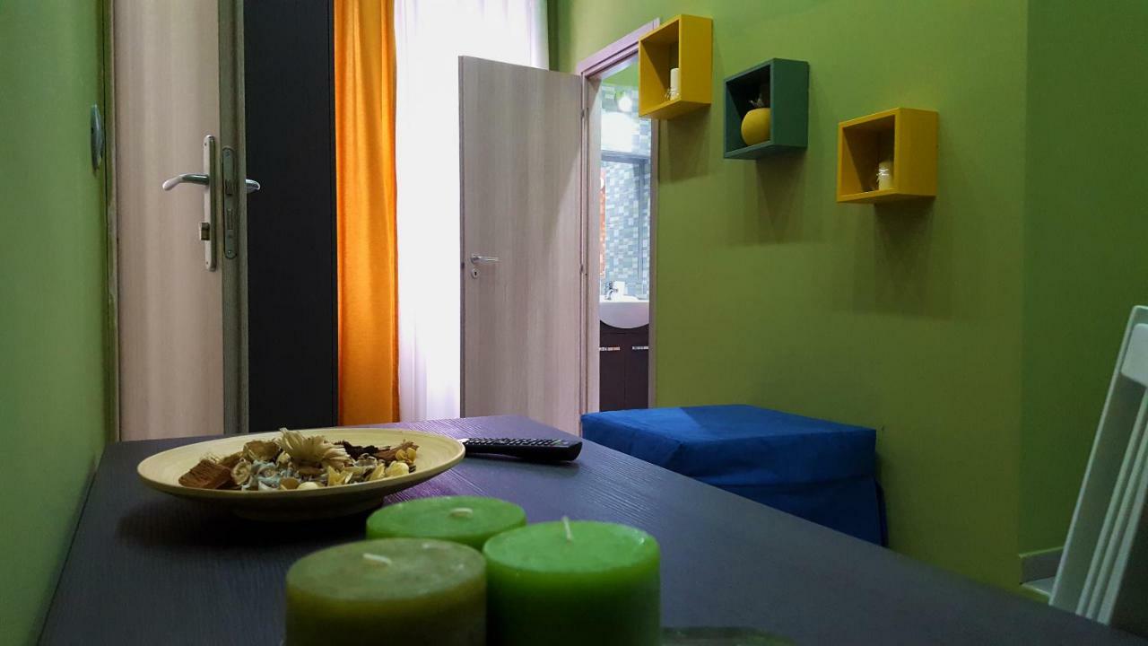 Holiday Naples Art Rooms المظهر الخارجي الصورة